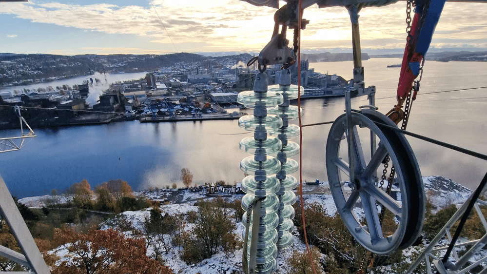 Kraftlinjer ved Herøya