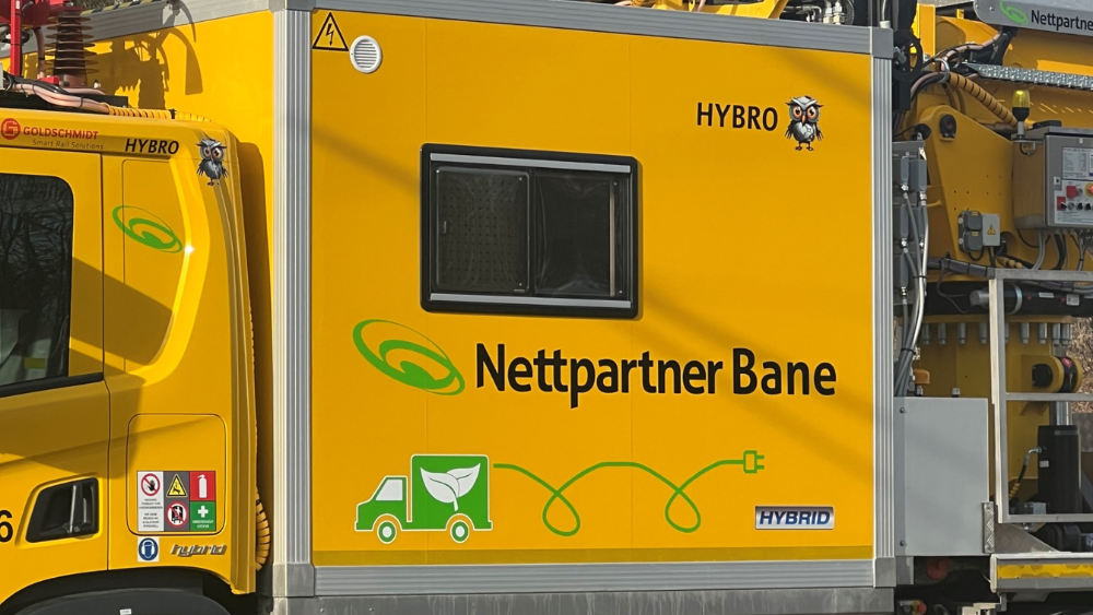 Slik reduserer Nettpartner Bane utslippene med hybridløsning
