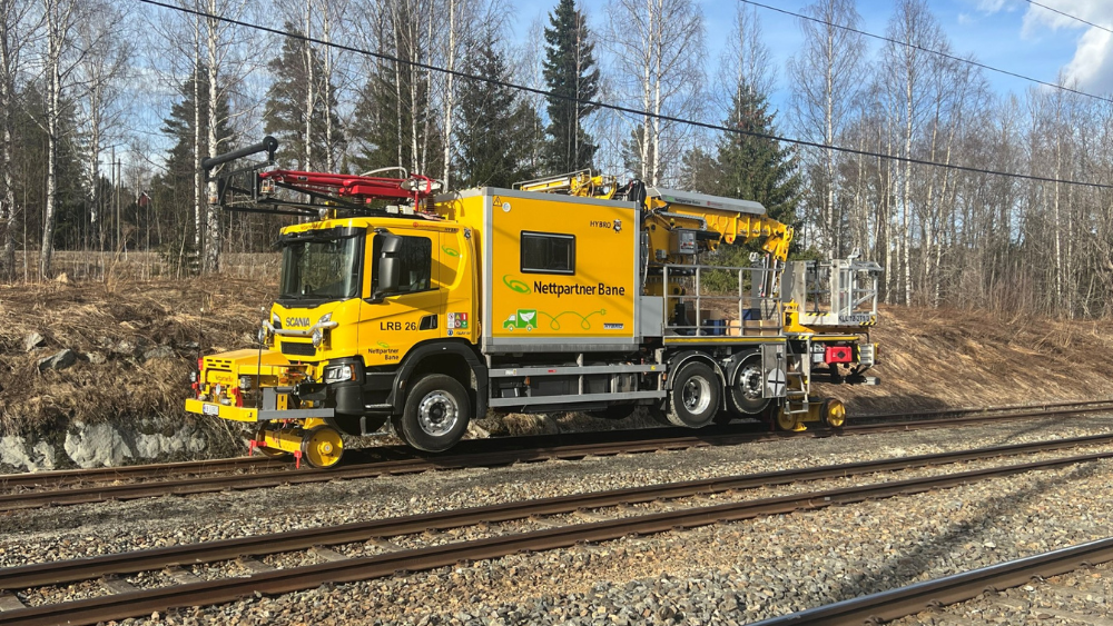 Kutter utslipp med hybrid stormobil på Bergensbanen